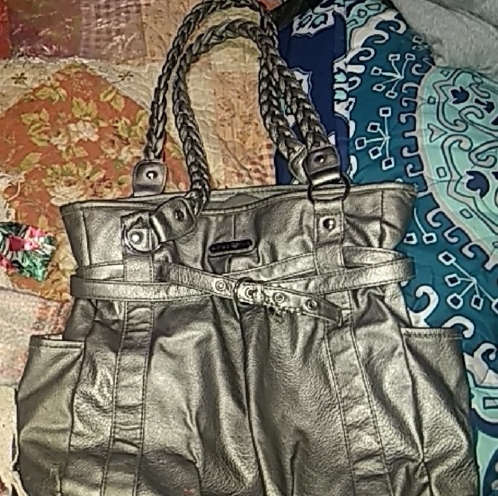 Rosetti Metallic Silver Shoulder Bag